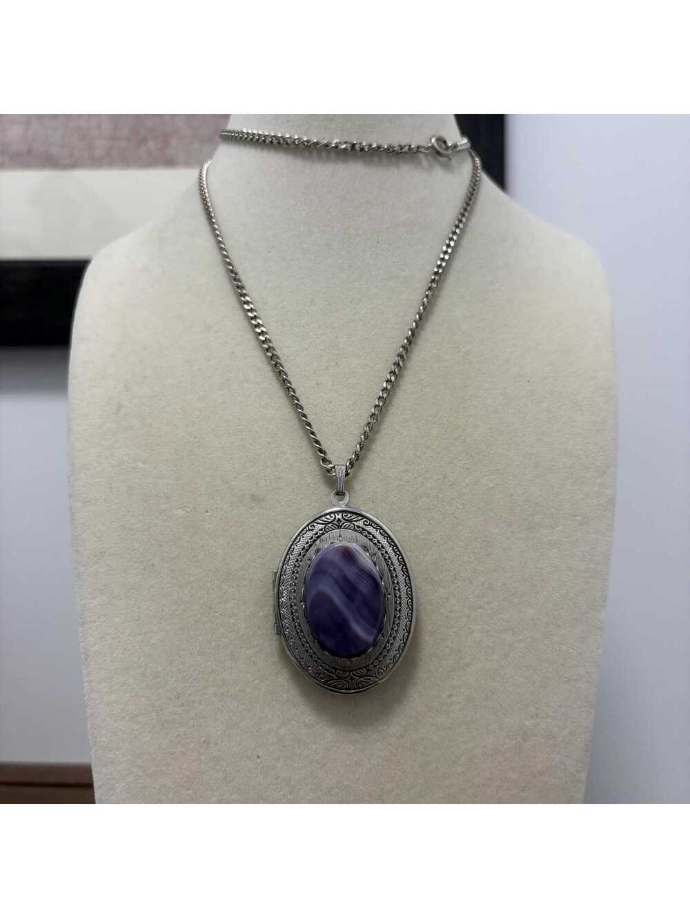 Vintage Silver Tone Locket Pendant Necklace with Purple Striped Stone